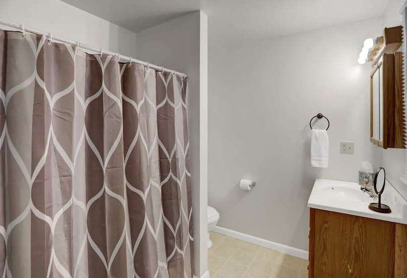 בית מלון כפרי Halifax Inn