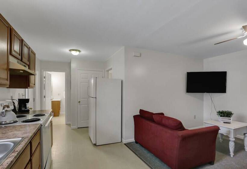 בית מלון כפרי Halifax Inn