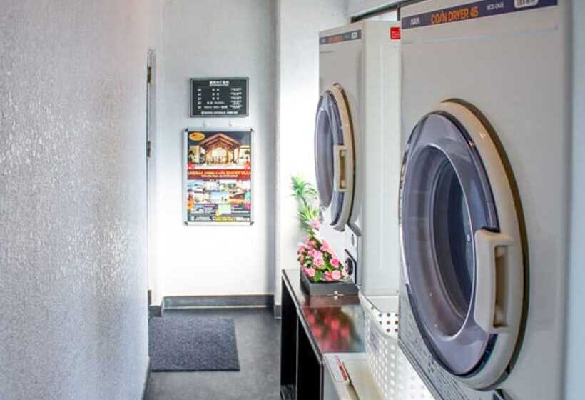 בית מלון כפרי Livemax Budget Kanazawa Idaimae