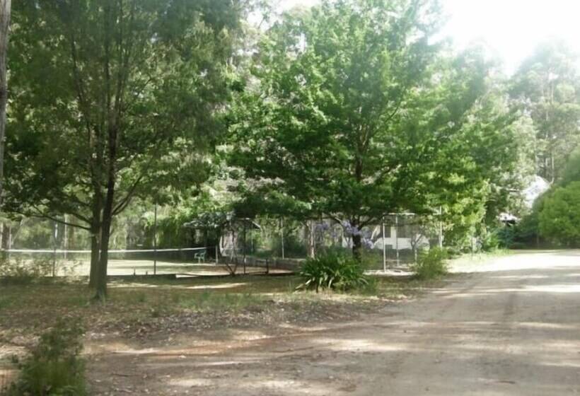 فندق Beedelup House Cottages