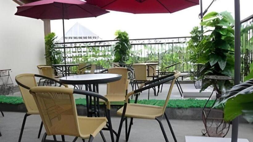 ホテル Chongqing Xianyi Holiday