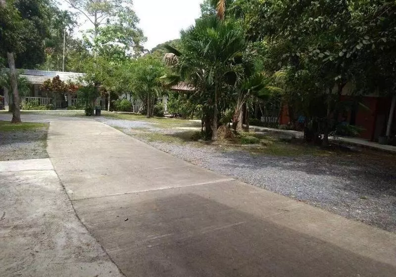 Hotelli Baan Suan Chong Khao Resort