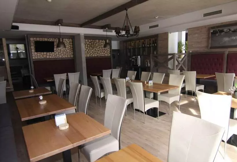 ホテル Oscar & Sons Apartments