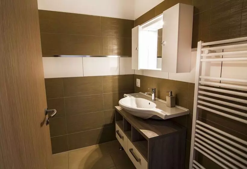 ホテル Oscar & Sons Apartments