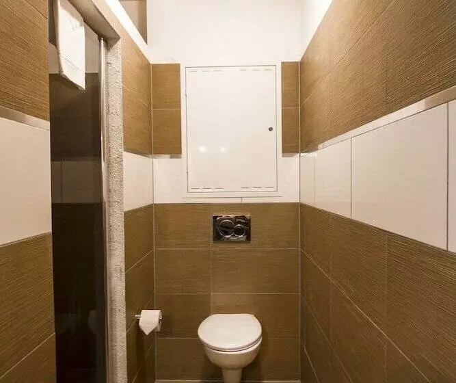 ホテル Oscar & Sons Apartments