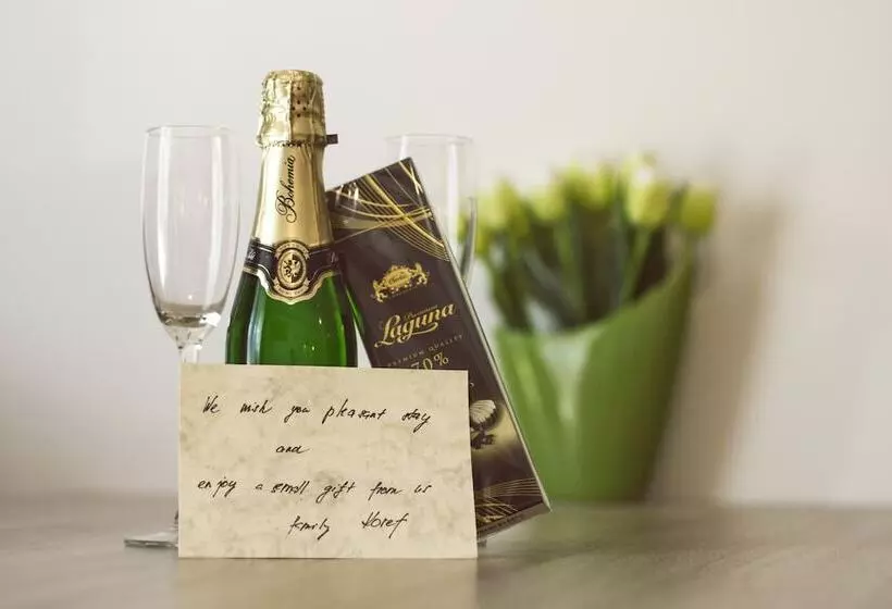 ホテル Oscar & Sons Apartments