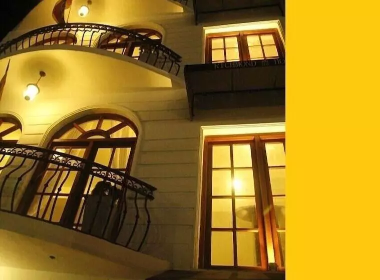 هتل Richmond House Colombo