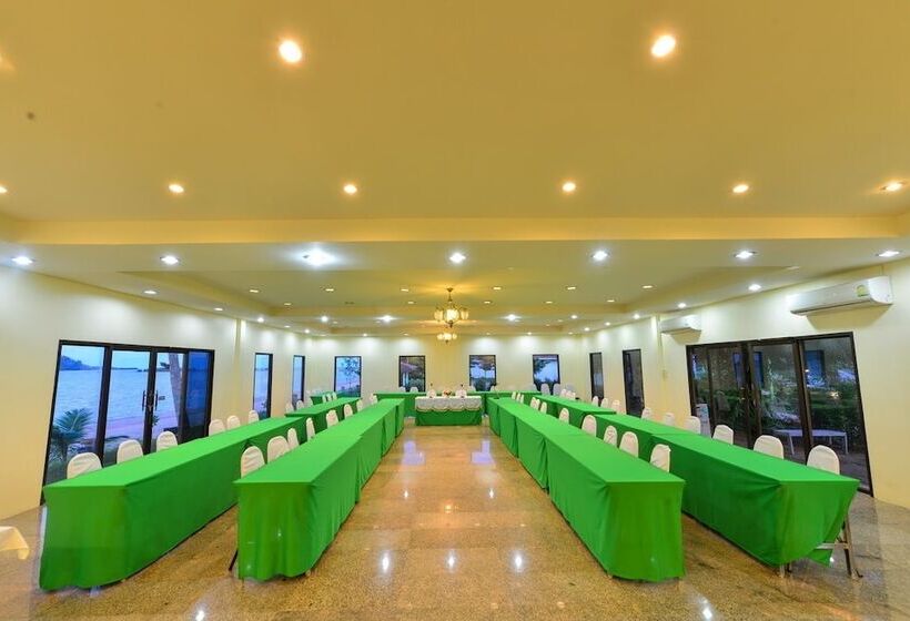 Szálloda Starlight Beach Resort Chumphon