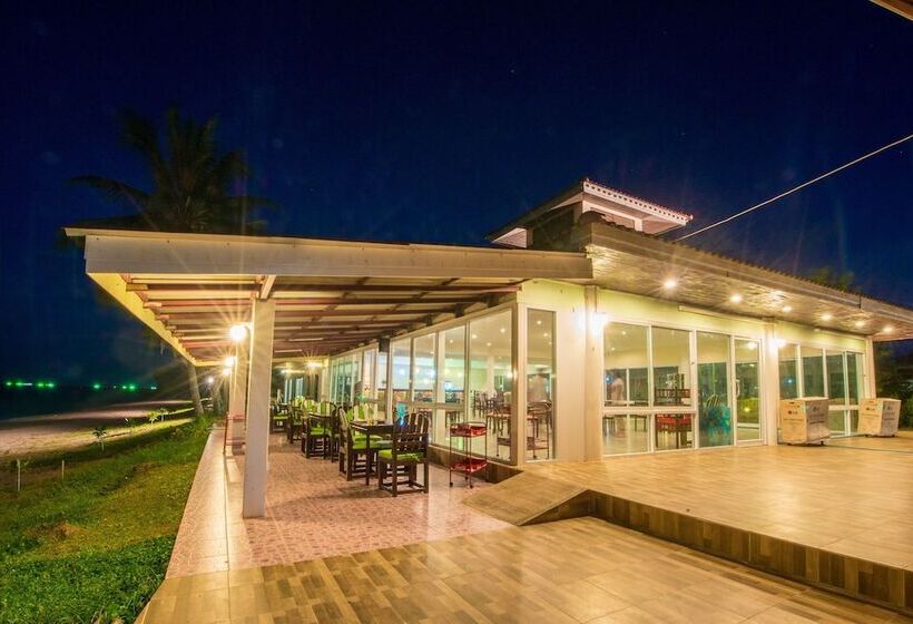 Szálloda Starlight Beach Resort Chumphon