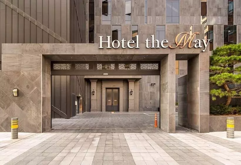 ホテル The May