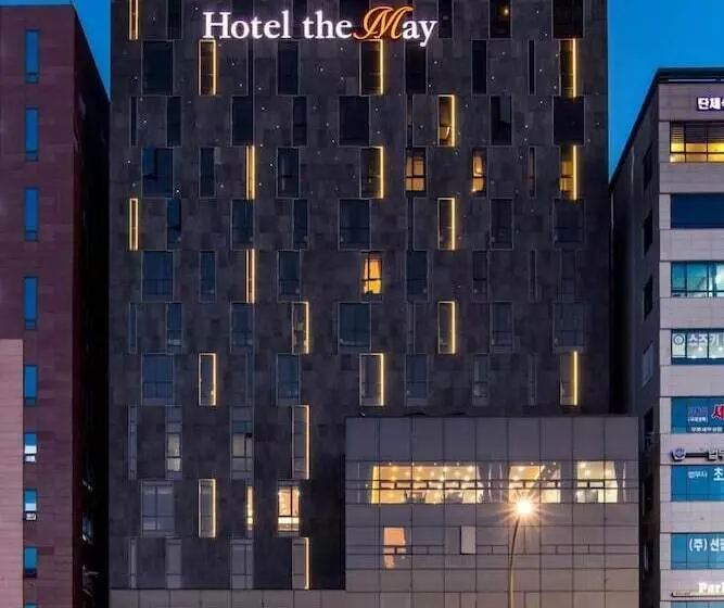 ホテル The May
