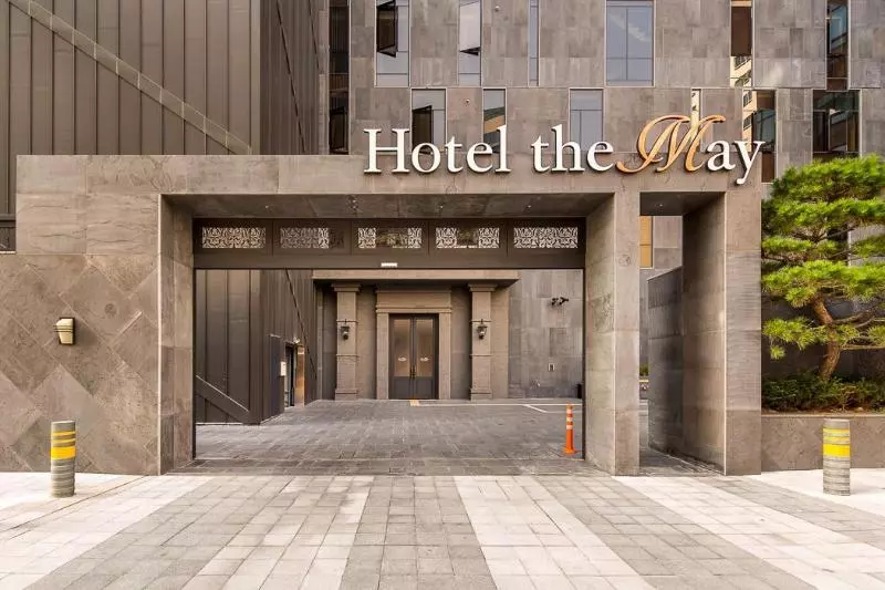 ホテル The May