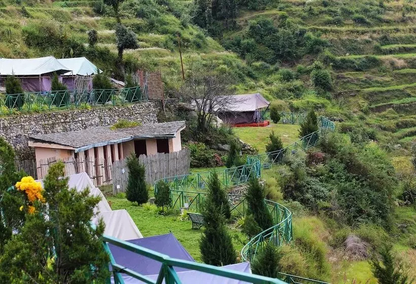 ホテル Whispering Pines Himalayan Retreat
