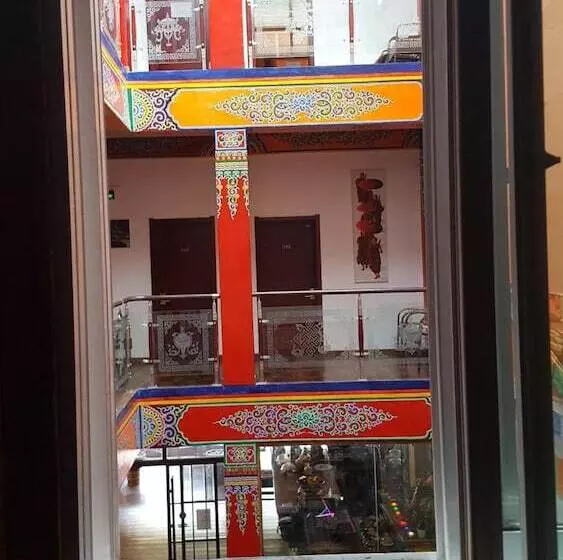 Nirvana Hotel   Hostel