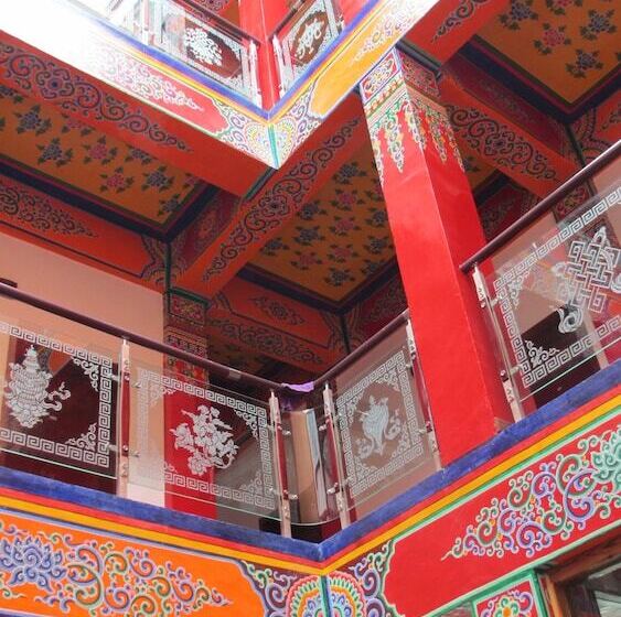 Nirvana Hotel   Hostel