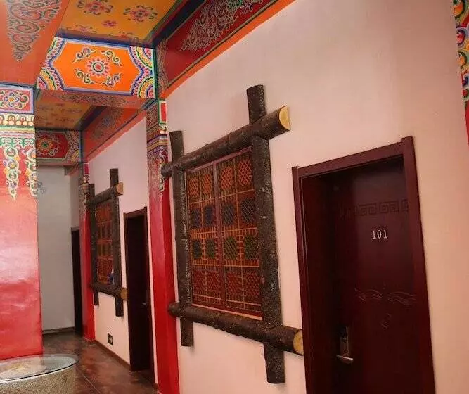 Nirvana Hotel   Hostel