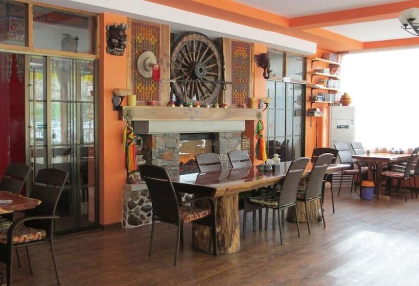 Nirvana Hotel   Hostel