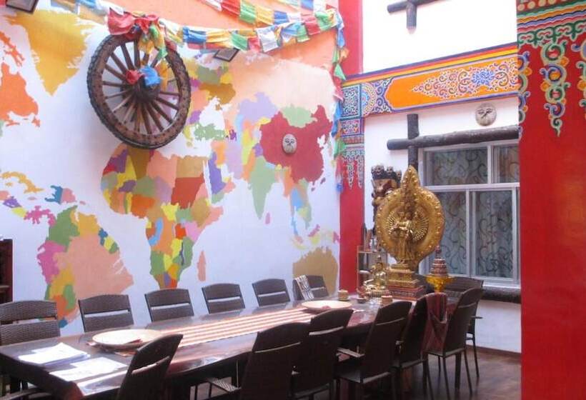 Nirvana Hotel   Hostel