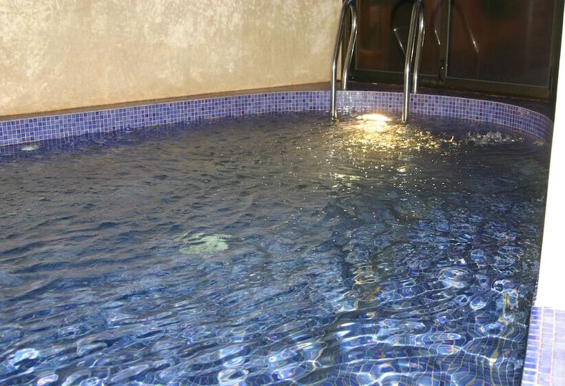 بنسيون Kasbah Isfoula And Spa