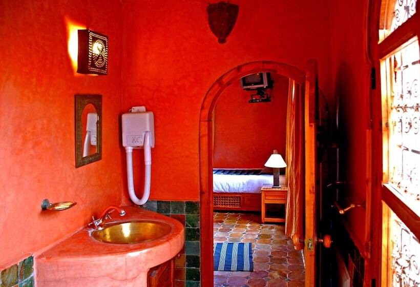 بنسيون Kasbah Isfoula And Spa