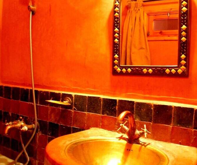 بنسيون Kasbah Isfoula And Spa