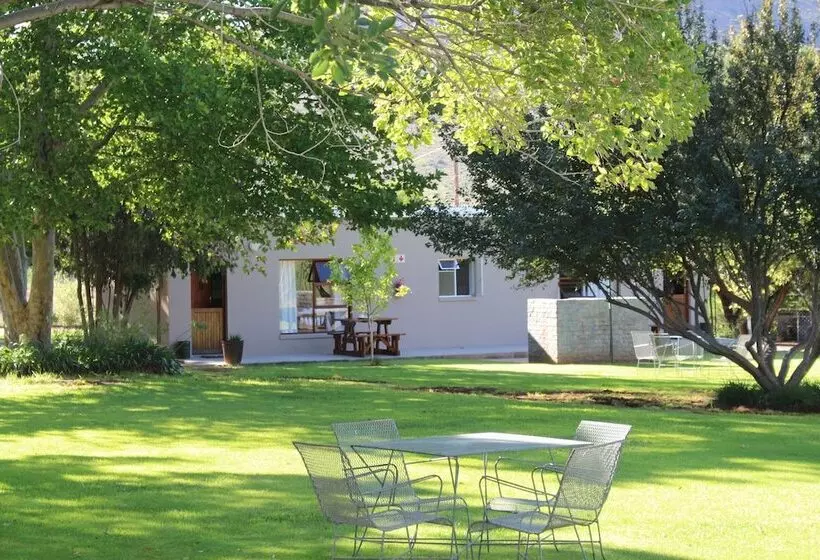 Majatalo Travalia Guest Farm