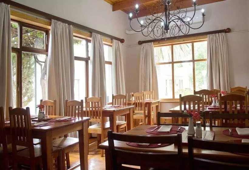 Majatalo Travalia Guest Farm