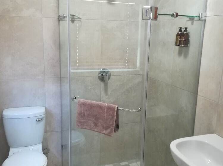 Пансион Travalia Guest Farm