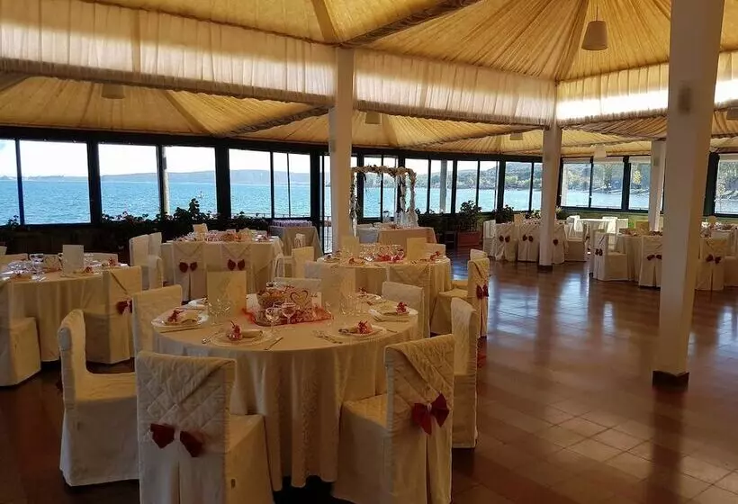 Hostelli Alb. Rist. Alfredo Da Persichella