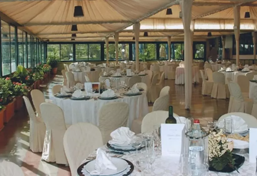 Hostelli Alb. Rist. Alfredo Da Persichella