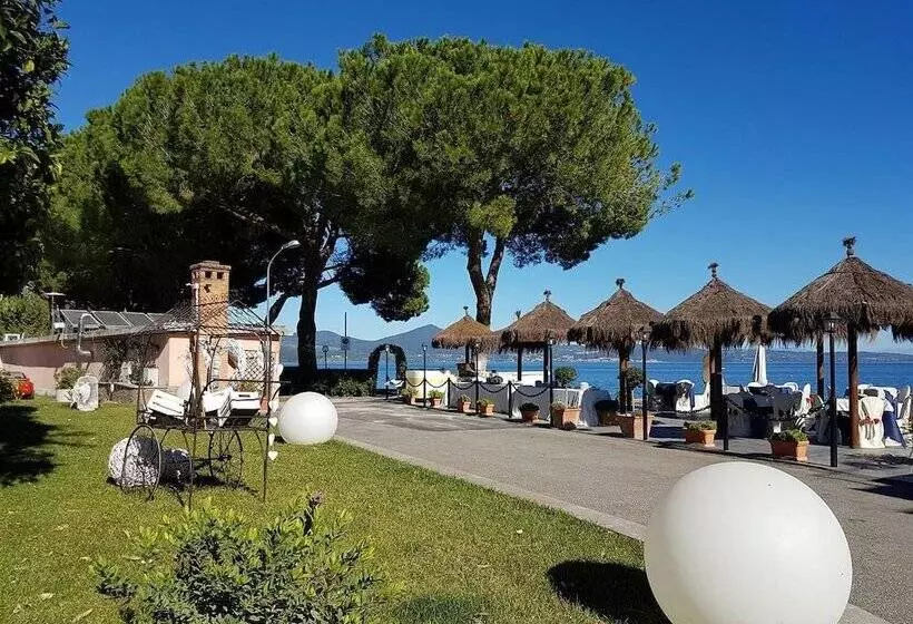 Hostelli Alb. Rist. Alfredo Da Persichella