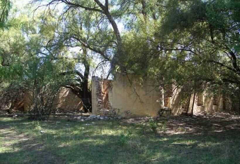 فندق Almar Exclusive Game Ranch