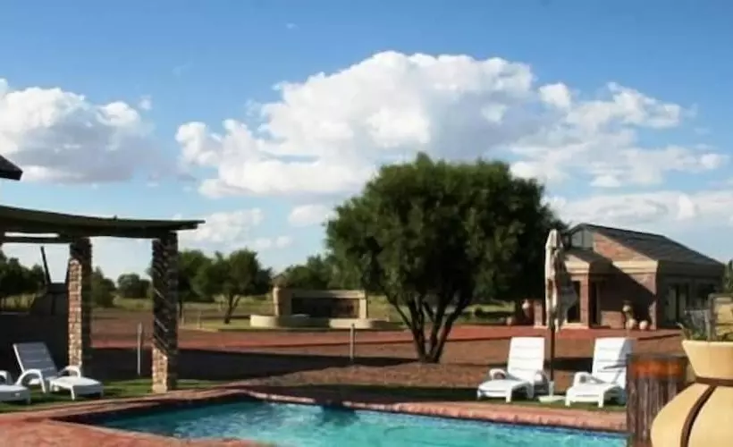 Hotelli Almar Exclusive Game Ranch