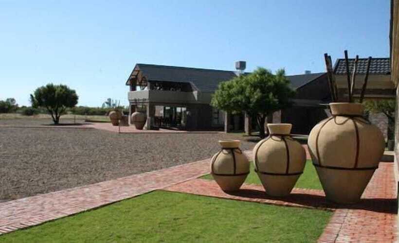 فندق Almar Exclusive Game Ranch