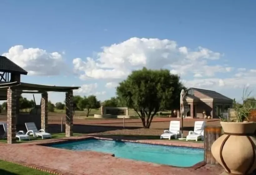 Hotelli Almar Exclusive Game Ranch