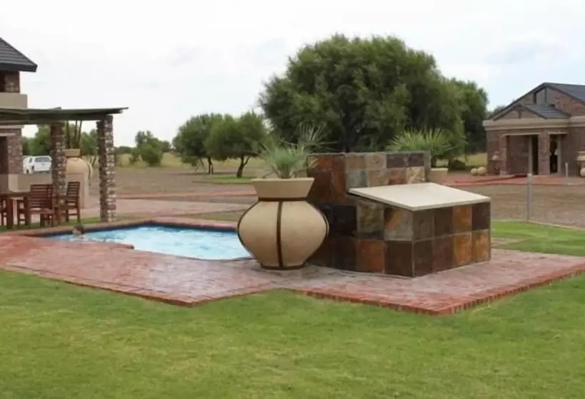 Hotelli Almar Exclusive Game Ranch