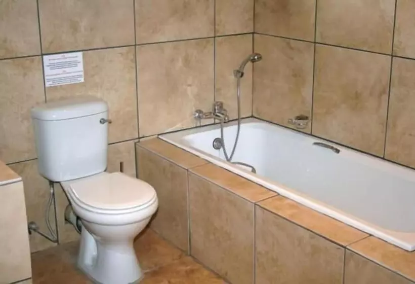 Hotelli Almar Exclusive Game Ranch