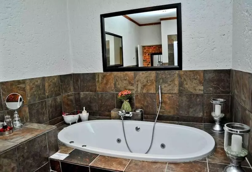 Hotelli Almar Exclusive Game Ranch