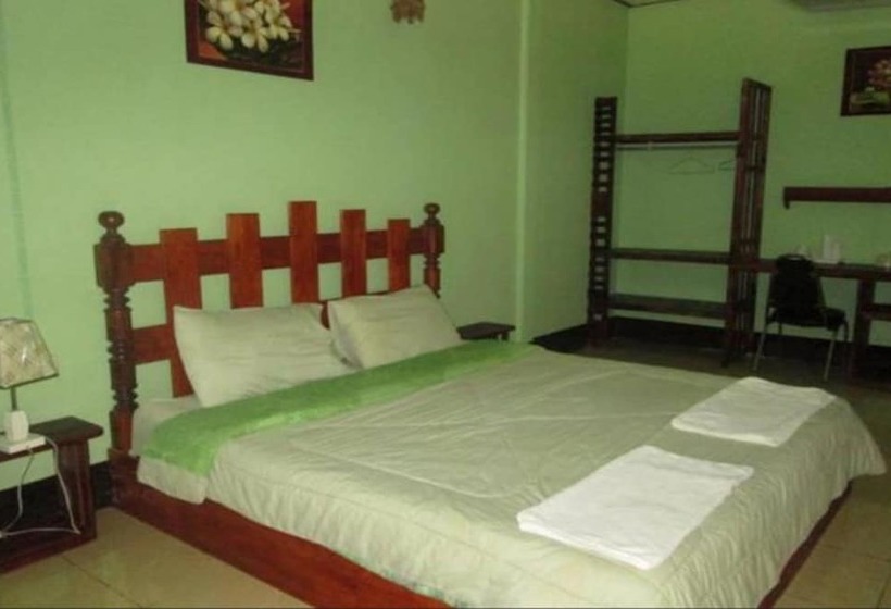 Hotel Baan Varitsara