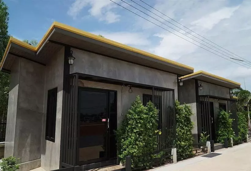 ホテル Casa & Cafe De Nadi