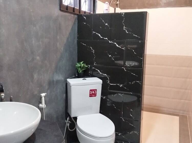 Отель Casa & Cafe De Nadi