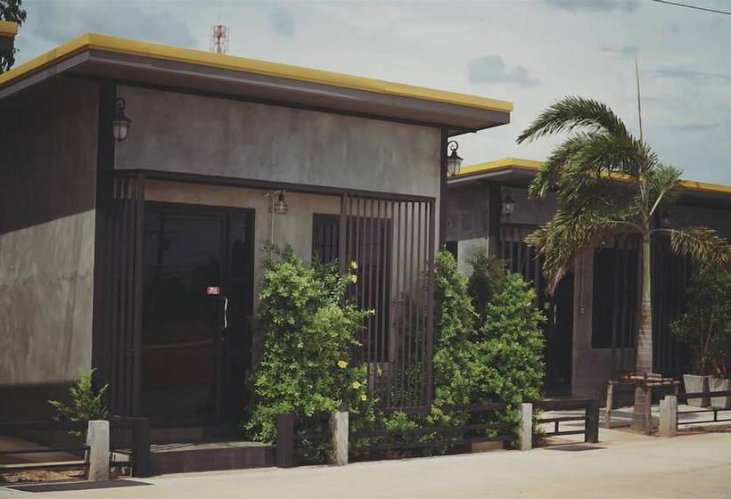 Отель Casa & Cafe De Nadi