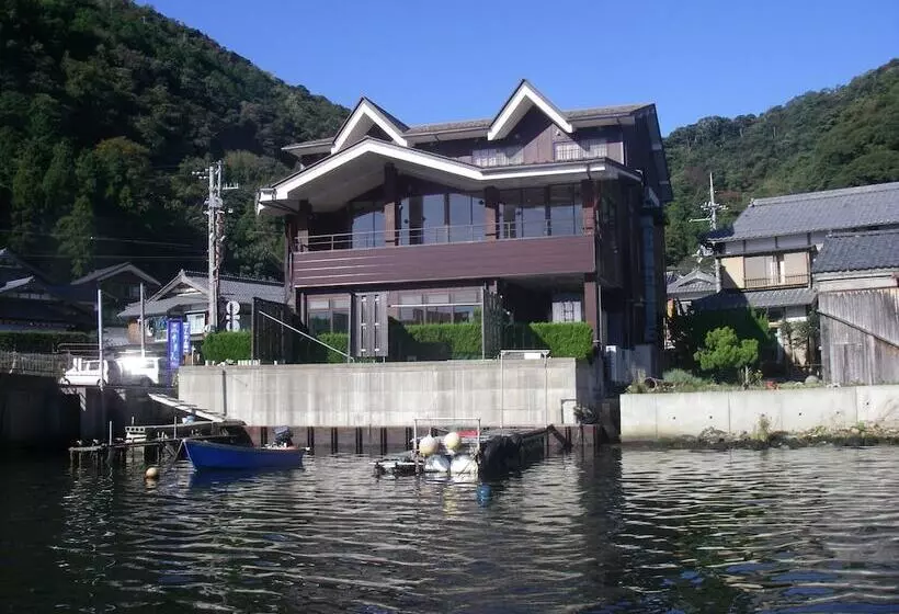 Hotelli 湖上館パムコ