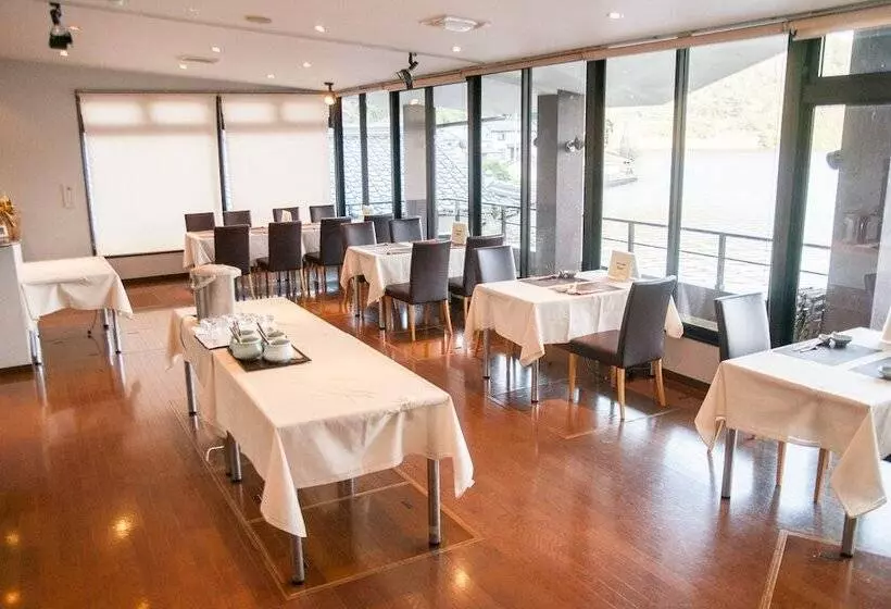 Hotelli 湖上館パムコ