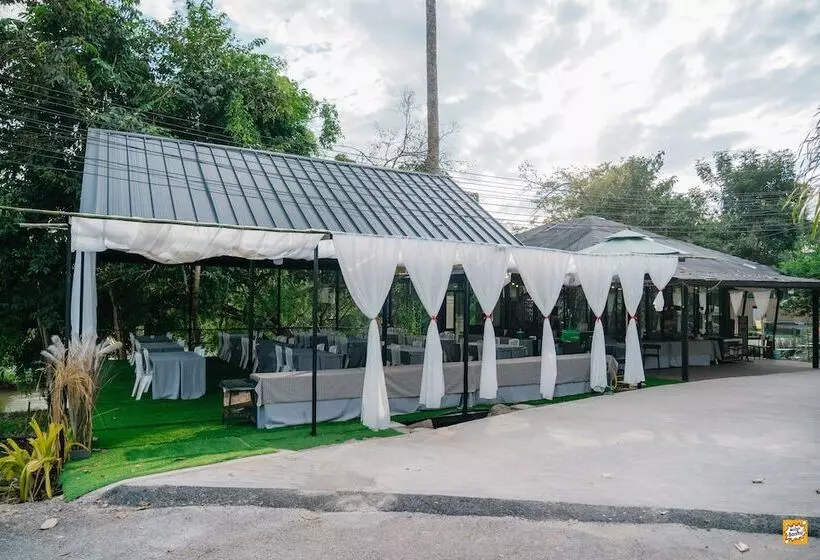 Hotelli Natural Park Resort De Wang Thong