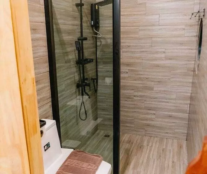 Hotelli Natural Park Resort De Wang Thong