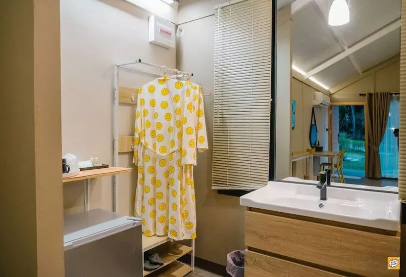 Hotelli Natural Park Resort De Wang Thong