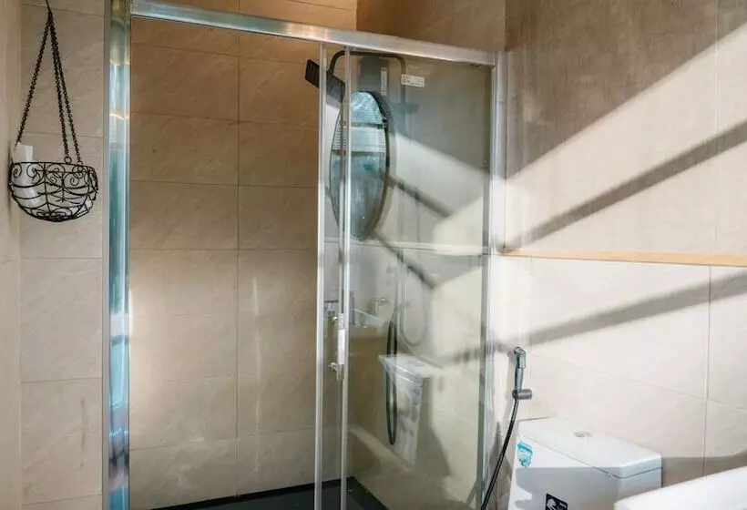 Hotelli Natural Park Resort De Wang Thong