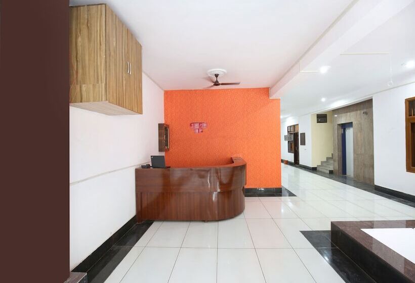 Hotell Oyo 14823 Skyheights