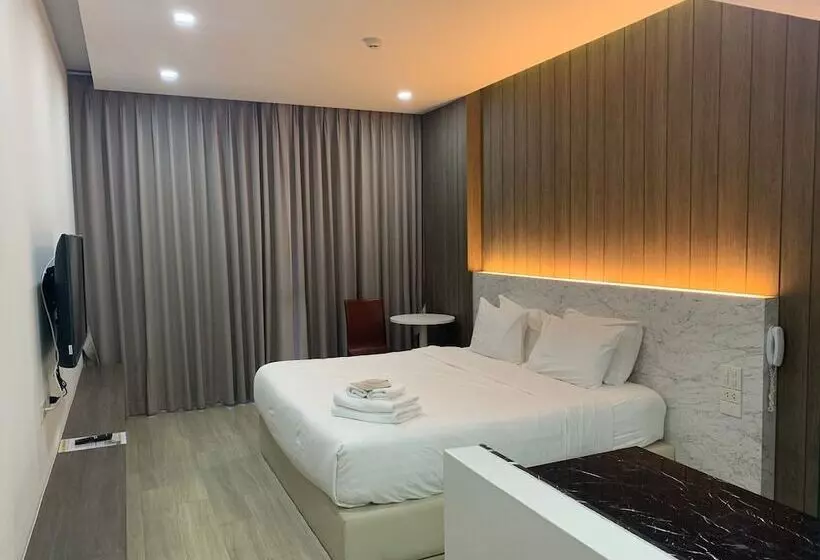 Hotelli Phurinda Residence